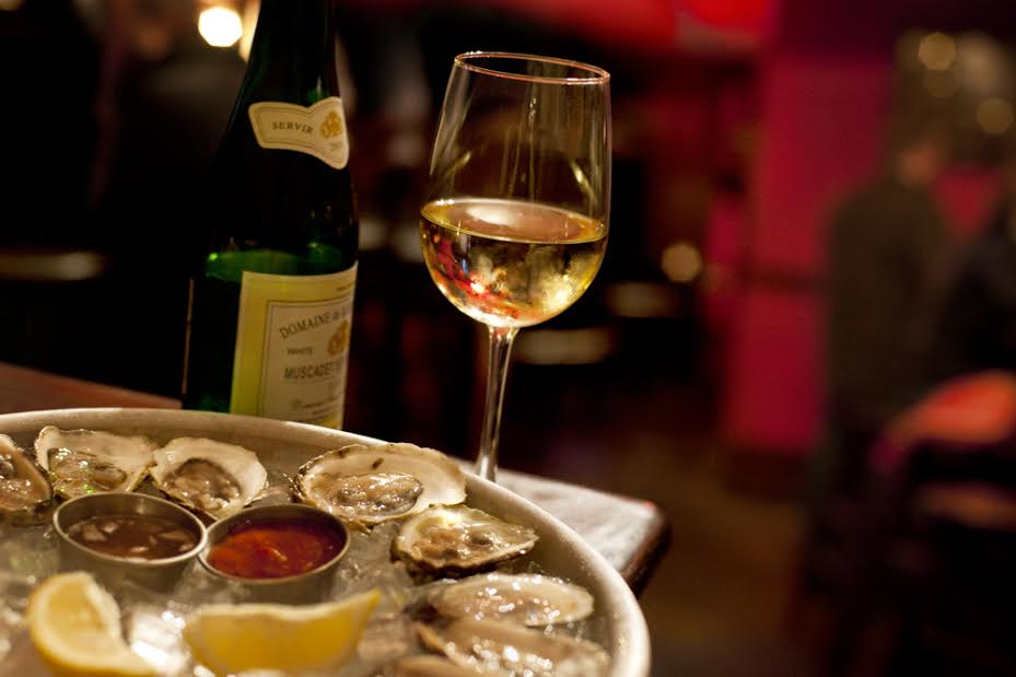 The Independent&nbsp;(75 Union Square, Somerville)&nbsp;Half-Dozen Oysters -&nbsp;($15)